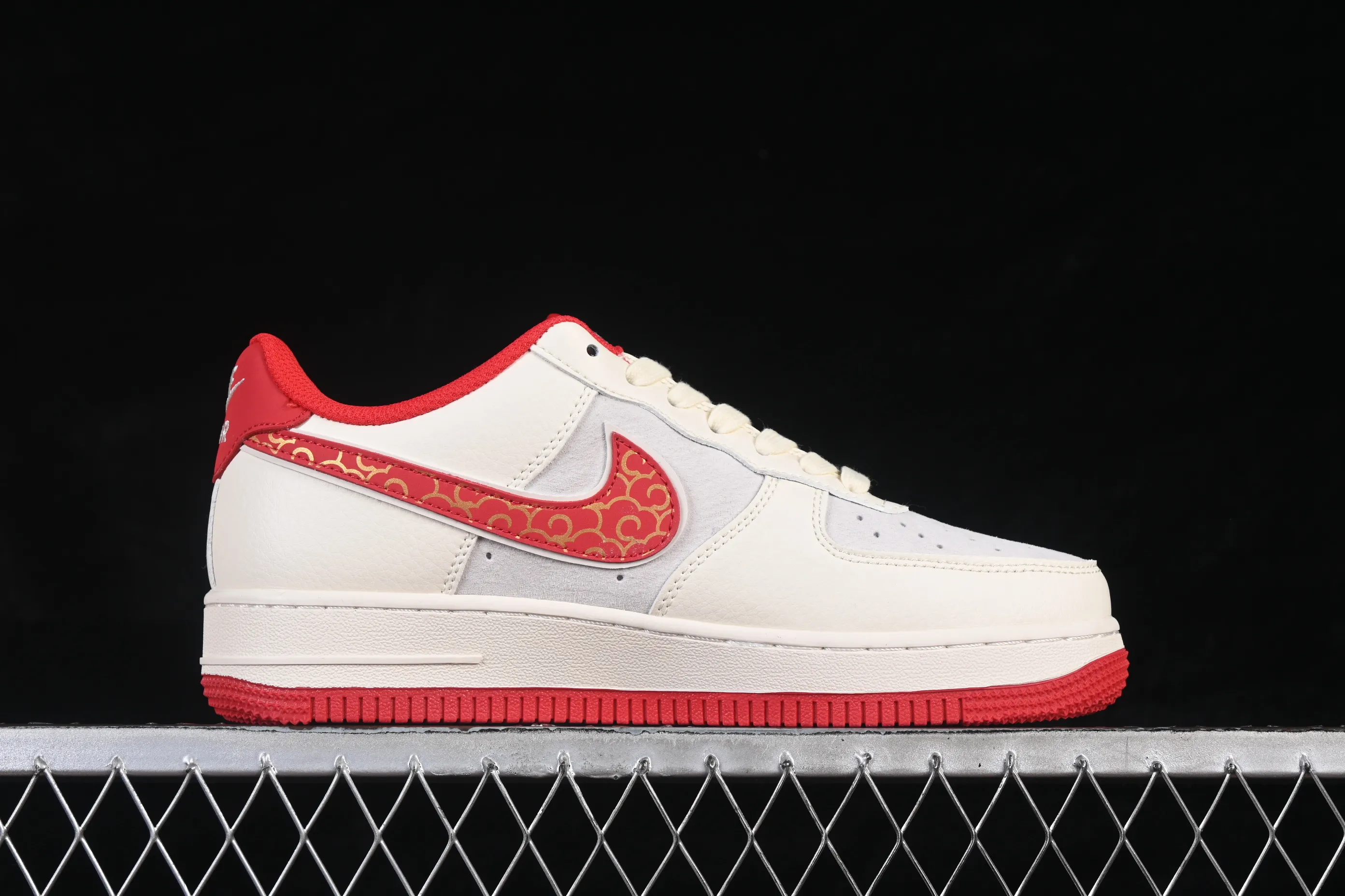 All categories Nk Air Force 1 Air Force series Nk Air Force 1 Low Air Force low-top Nike Air Force 1'07 Low Good luck in the Year of the Horse Air Force 1 low-top casual sneakers HT5088-613